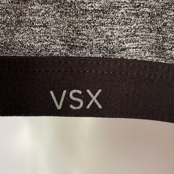 VICTORIA’S SECRET VSX SPORT Zip front sports bra, size 34B, excellent condition! - Picture 4 of 10